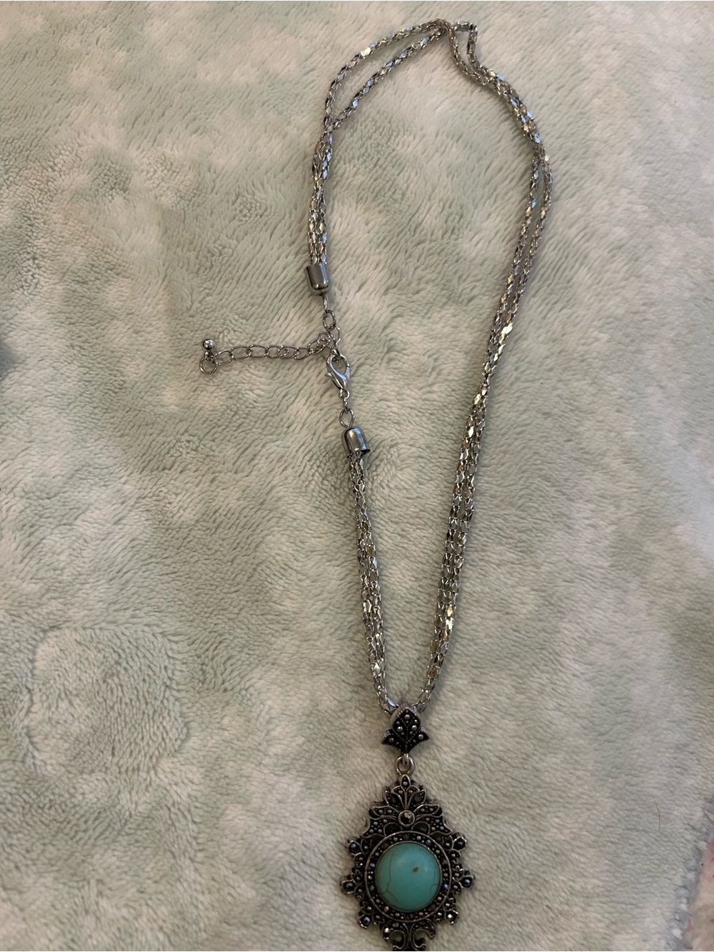 Silver-Tone Pendant Necklace with Turquoise Accent